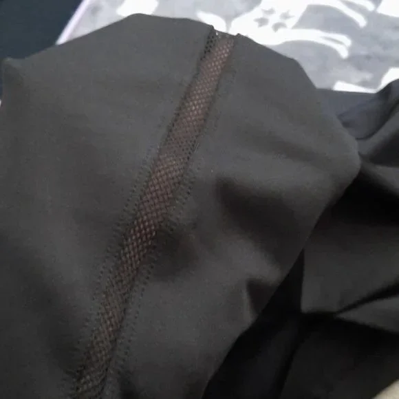 Michael Michael Kors Black Yoga Capri Leggings Size Small - Picture 7 of 7